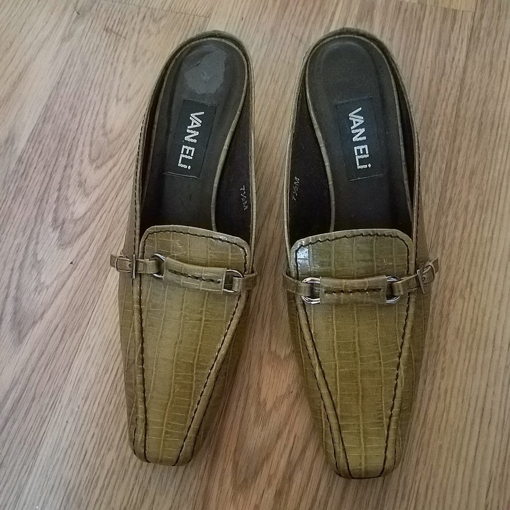 vanelli olive green mules